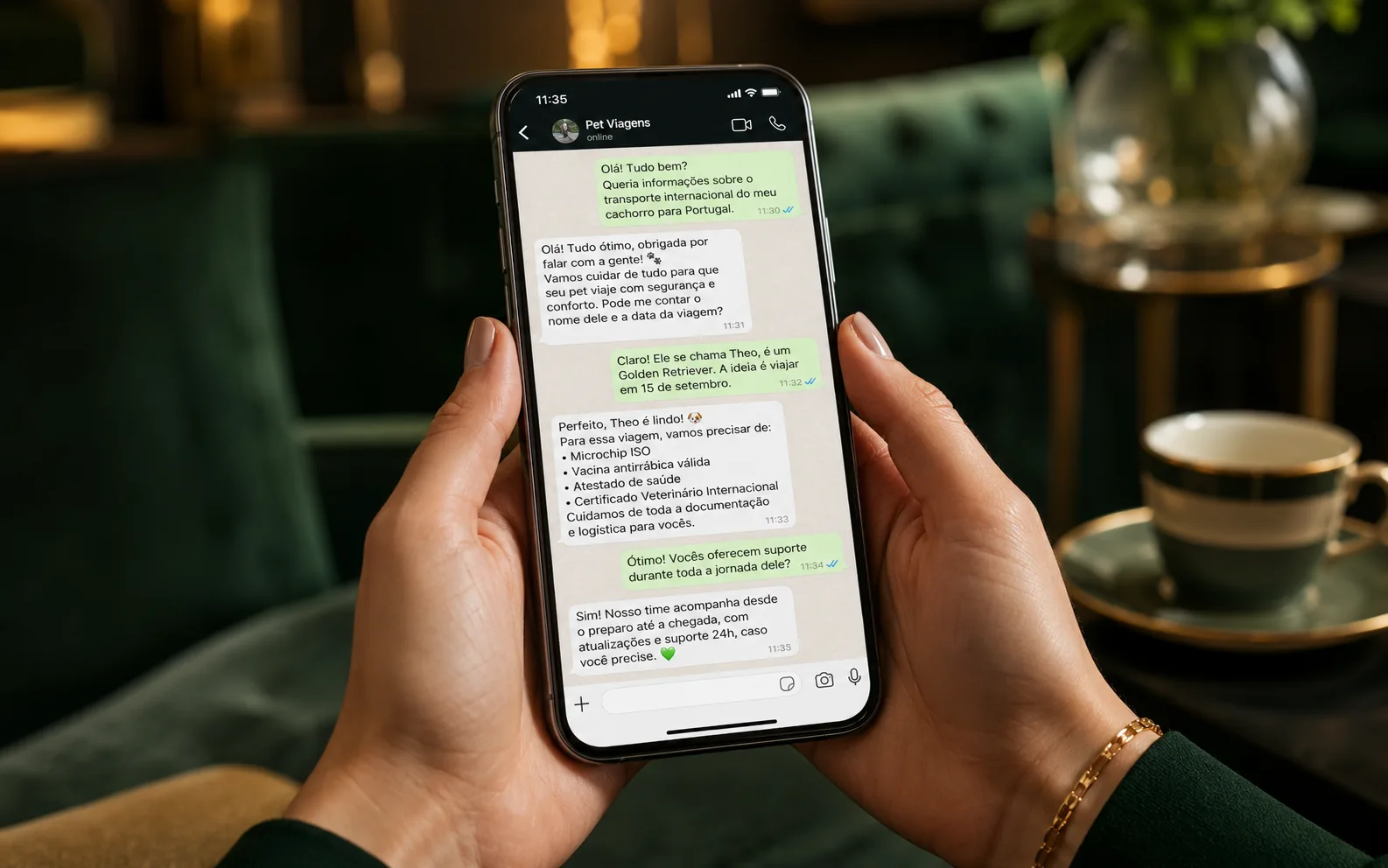 Acompanhamento pelo WhatsApp durante o processo de viagem internacional do pet